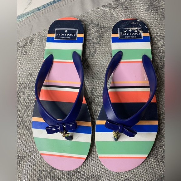 kate spade Shoes - Kate Spade flip flops sz 9